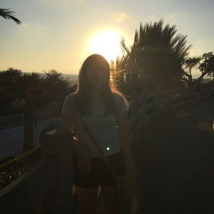 Meet your Posher, Izabella